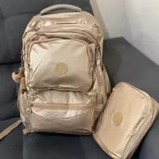 Kit Mochila Grande + Estojo box Metalizado