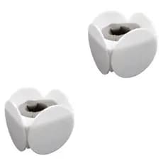 Duas canoplas em acrílico branco estilo S. B. T.