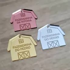 Etiquetas Decorativas / Tags de Nomes Apliques Acrílico - Fazendinha Celeiro 3cm