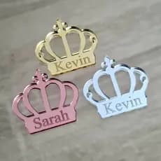 Etiquetas Decorativas / Tags de Nomes Apliques Acrílico - Coroa 3cm