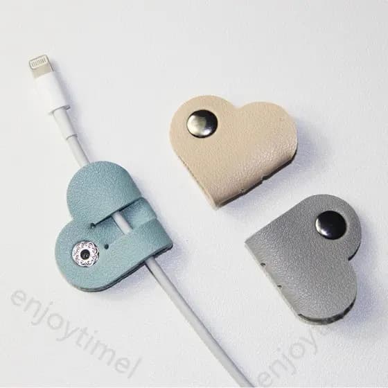 10 peças de organizadores de cabos em couro PU vibrantes em formato de coração para organizar fones de ouvido e headphon