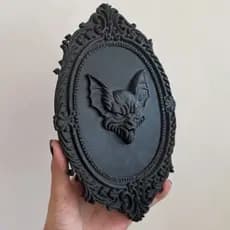 Moldura de parede oval barroca gótica com morcego ornamentado para pendurar/ Decoração de altar dark alternativa vintage