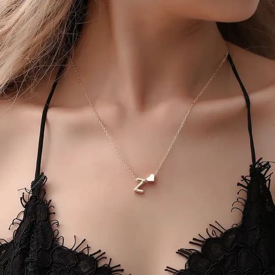 Moda Amor 26 Inglês Carta Colar Criativo Pêssego Selvagem Coração Forma Curto Coração Forma Clavícula