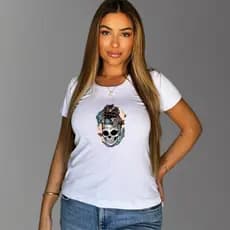 Blusa baby look feminina estampada caveira