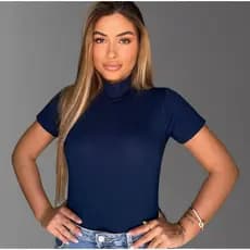 Blusinha feminina manga curta básica gola alta