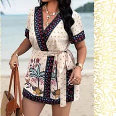 Macaquinho Feminino Plus Estampado com faixa na cintura, macaquinho de short curto Plus Size