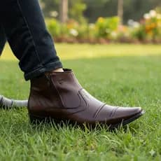 Bota Texas Couro Legitimo Masculina Sola Costurada Antiderrapante Café e Preto Confortável