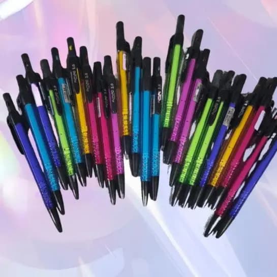 Kit com 3 Lapiseiras e Grafite 2.00