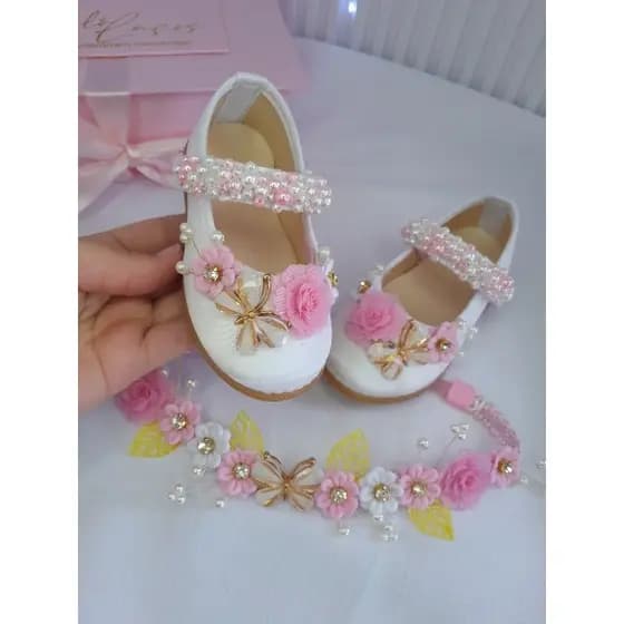 Sapato personalizado Jardim Encantado, Sapatilha e tiara branca