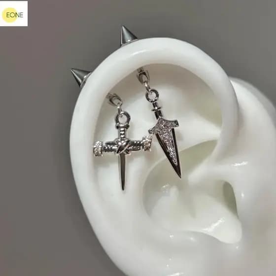 EONE Nova Moda Cruz Orelha Osso Prego Brilhante Zircão Na Brinco Para Mulheres Acessórios De Piercing Corporal Quente