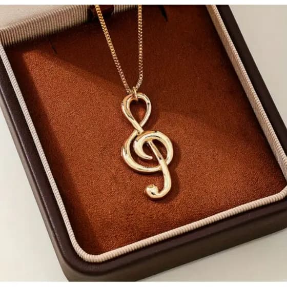 Colar Dourado com pingente de Clave de Sol Música