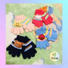 Luva Infantil de lã com apliques fofinhos colorida
