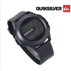Relógio Digital Quiksilver Preto Com Pulseira de Borracha E Caixa Personalizada Sem Caixa