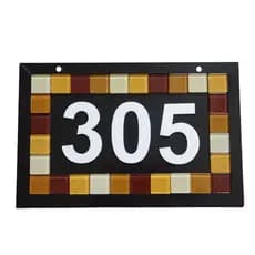Placa Para Número De Casa Preta Com Pastilhas Tons Bege E Marrom - Nos informe o número desejado ao realizar o pedido