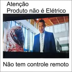 Tela de projeção dobravel de 95 polegadas branca com fundo cinza uso sala de aula palestras cinema em casa