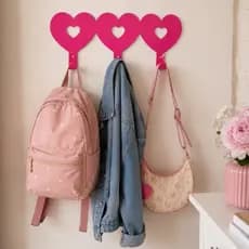Cabideiro Gancho Parede Suporte Multiuso Mochila Camisa Camiseta Calça Shorts Coração Rosa