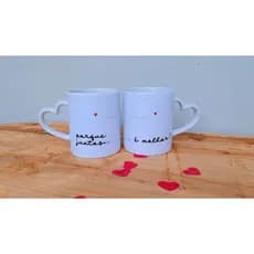 Par de canecas coração namorados personalizada