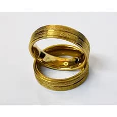 Aliança dourada diamantada 3 frisos 6mm aço inoxidavel 316L