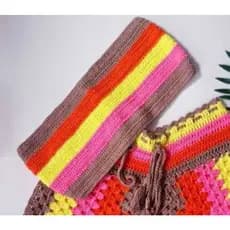 Cropped de crochê top faixa blogueira tomara que caia em crochê