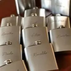 PORTA WHISKY / 6OZ / 7OZ / Cantil - Porta Bebida De Bolso Em Inox Personalizado com o seu nome ou sua Logo