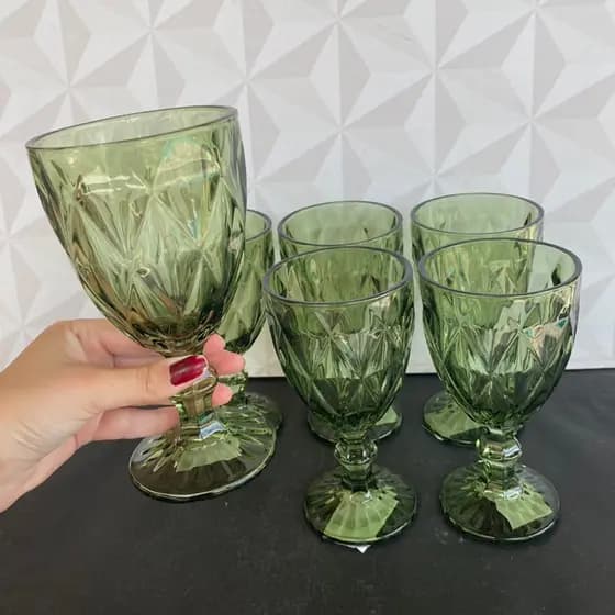 Jogo de taça de vidro verde diamond com 6 peças 325ml na caixa para água suco ou cerveja kit conjunto de taças taca
