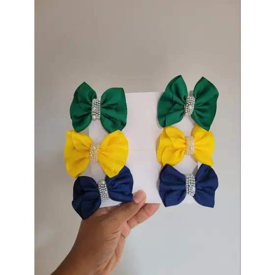 laço infantil copa,par de laço Brasil,laço copa do mundo,laço verde ,laço amarelo,laço azul .