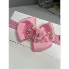 Faixa de Bebê Luxo Rosa e branca com Laço Floral e Pérolas ideal para batizados ensaios fotográficos e momentos especiai