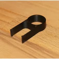 Removedor para teclas (keycaps) de teclados de computador.