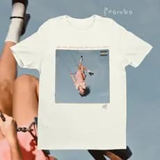 CAMISETA YOU SEEM PRETTY SAD FOR A GIRL SO IN LOVE OLIVIA RODRIGO  (100% ALGODÃO)