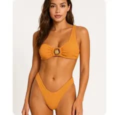 Biquíni Mula Manca com Calcinha Asa Delta e Detalhe no Busto