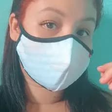 Máscara  Com Design Diferenciado na cor: Branco com preto