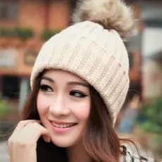 Touca de Frio Feminina/ Touca de Frio Masculina Unissex. Gorro Forrada de Trico Lã com Pompom. Malha Tricot.