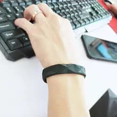 Pulseira Antiestática De Silicone Melhora O Sono Pulseiras De Íons Negativos Adequadas Para Homens E Mulheres