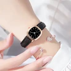 Relógio Feminino Com Mostrador Quadrado Pequeno Pulseira De Couro