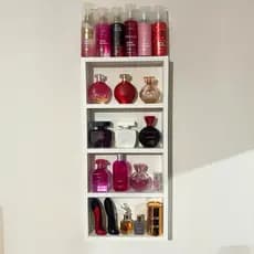 Perfumeira Prateleira Porta Expositor Perfume Esmalte Decorações Com Divisórias  MDF Branco Fosco TX
