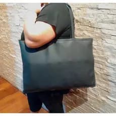 Bolsa Pasta Porta Esmaltes / Maquiagem Manicure Maquiador Domicilio em Couro Ecológico Premium preta p/ até 120 frascos