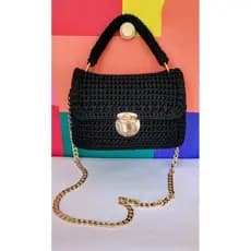 Bolsa de Crochê Luxo Preta Modelo Emily – Fio Anthurio, Alças Removíveis, Fecho Tik Tac