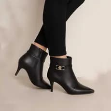 Bota Feminina Social Cano Curto Salto Fino Médio Strass Luxo