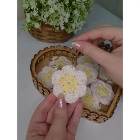 CHAVEIRO MARGARIDA EM CROCHÊ 6 CM 10 UNIDADES