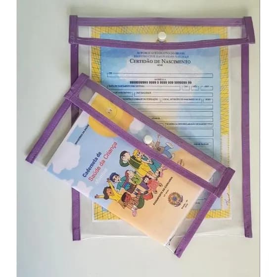 Kit porta documentos para bebê, contendo porta caderneta de vacinação e porta certidão de nascimento.
