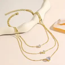 Colar Triplo Luxo Design Pedras Cor Dourado ou Prateada Presente de Festa de Natal para Mulheres