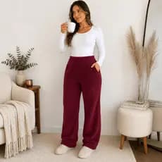 Calça Teddy Feminina Pelinho Sherpa Quentinha Peluciada Inverno Pijama Confortável Bolsos Frio