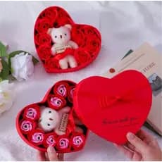 Caixa Coração Com Ursinho e 10 Rosas Perfumadas | Namorada Esposa Amiga Mãe