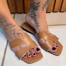 Sandália Rasteira Feminina Estilo H Minimalista Bico Quadrado Tendência Blogueira Casual Chic Verão