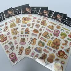 Uma Cartela Capivara c/ aprox 35 Tatuagens Temporárias