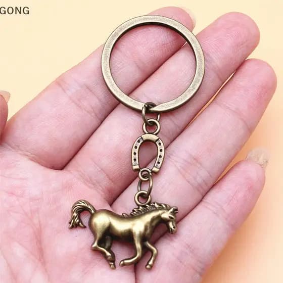 [BI] Chaveiro De Metal De Cavalo Criativo , Pingente Vintage , Bolsa , Decoração De Chave , Ano Novo , Mascote , Lembran