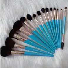 Linha Made for you  Pinceis profissionais - Macrilan