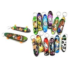 Kit 12 / 24 / 36 / 48 Chaveiro Mini Skate De Dedo Estampas Sortidas P/ Festa Aniversário Lembrancinha
