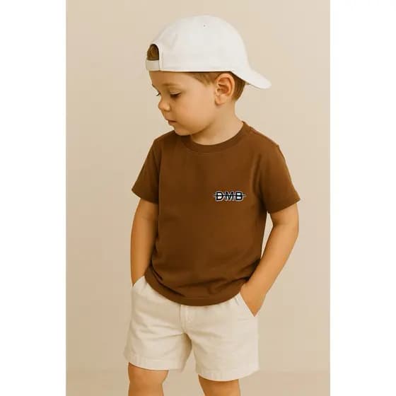 camiseta masculina infantil menino estiloso -CAMISA marrom  bordado dmb