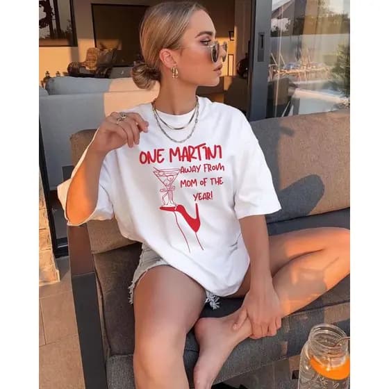 Camiseta Branca Oversized One Martini